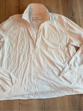 Frank & Eileen Women’s Patrick Popover Henley White Long-Sleeve Shirt